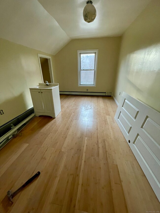 92 W Main St unit 7, Vernon, CT 06066 - photo 4