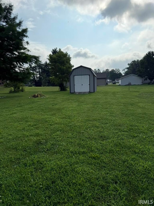 312 S Clinton St, Clinton, IN 47842 - photo 3