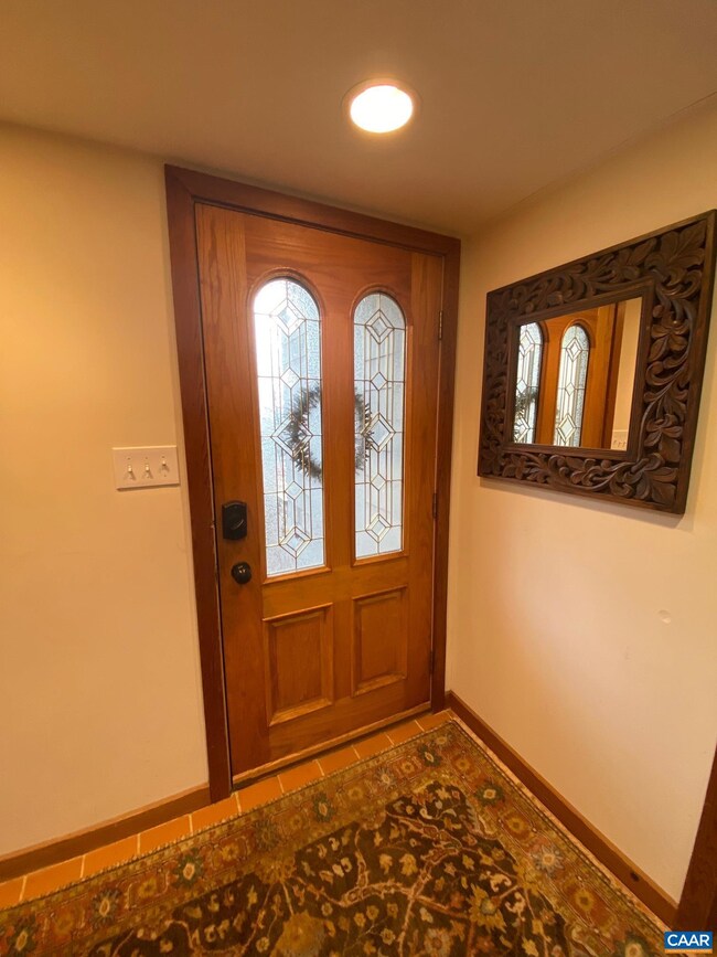 233 Blackrock Cir, Roseland, VA 22967 - photo 3