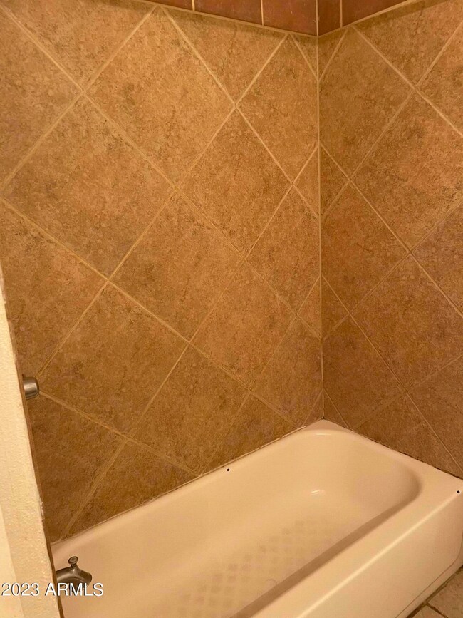 617 N Pioneer Cir, Mesa, AZ 85203 - photo 6