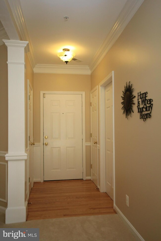 12451 Hayes Ct unit 304, Fairfax, VA 22033 - photo 3