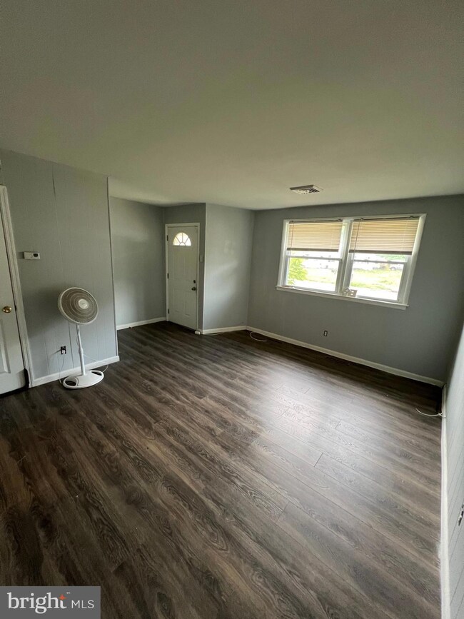 131 Lemmon Ave unit 131, Pemberton, NJ 08068 - photo 2