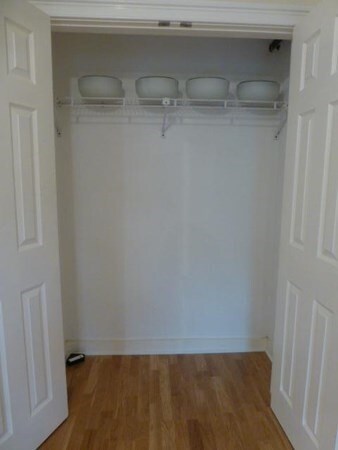 27 Winthrop Rd unit B, Brookline, MA 02445 - photo 5