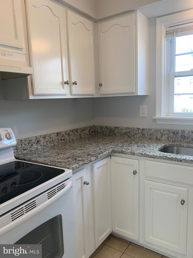 172C Leeds Ct W unit C, Warrenton, VA 20186 - photo 3