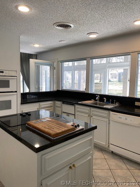 1898 N Cherokee Ave, Chouteau, OK 74337 - photo 3