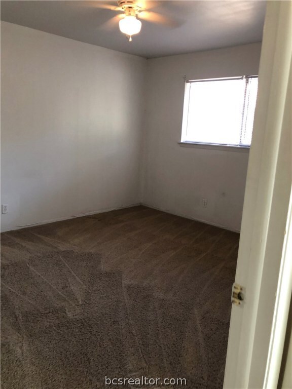 1703 Lawyer St unit B, College Station, TX 77840 - photo 6