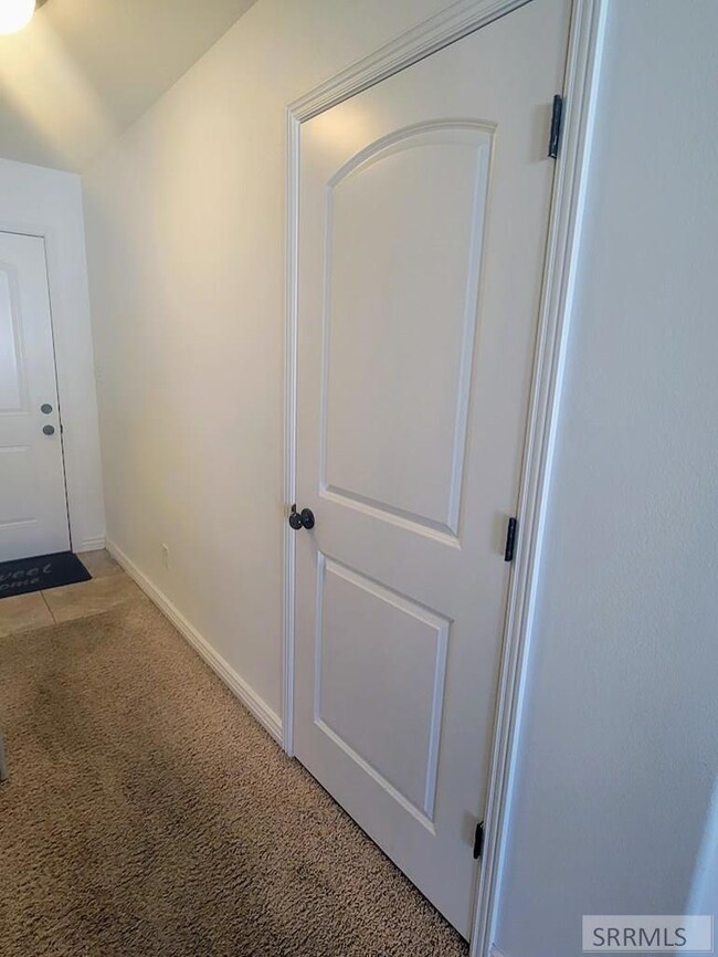 COAT CLOSET OFF ENTRY!