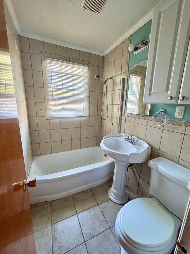 502 Chason St, Bainbridge, MS 38919 - photo 6