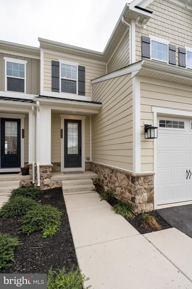 700 Quarry Point Rd, Malvern, PA 19355 - photo 2