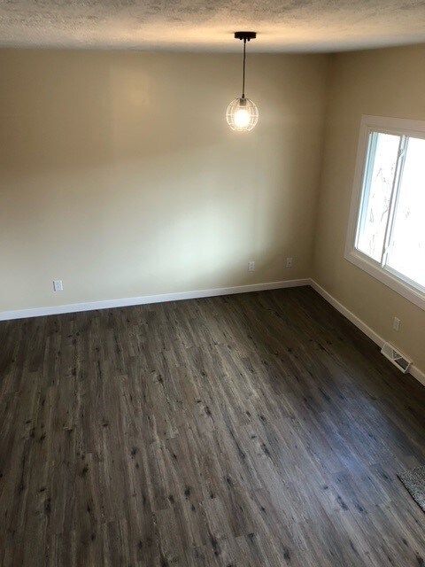 925 4th Ave, Beaver Falls, PA 15010 - photo 7