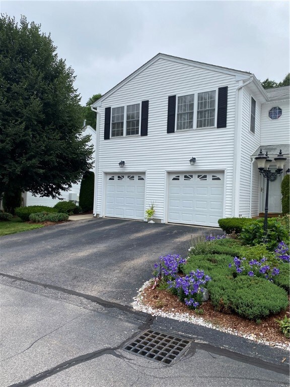 450 Providence St unit 32, West Warwick, RI 02893 - photo 2