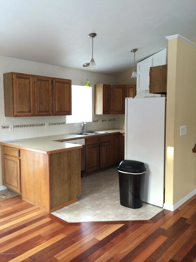 8338 Rovenna St unit B, Anchorage, AK 99518 - photo 5