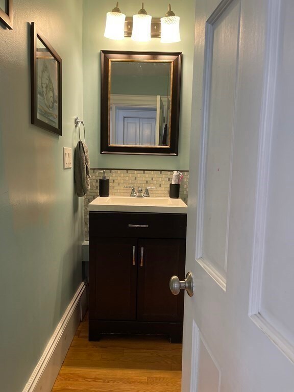 84 Pine St, Swampscott, MA 01907 - photo 7