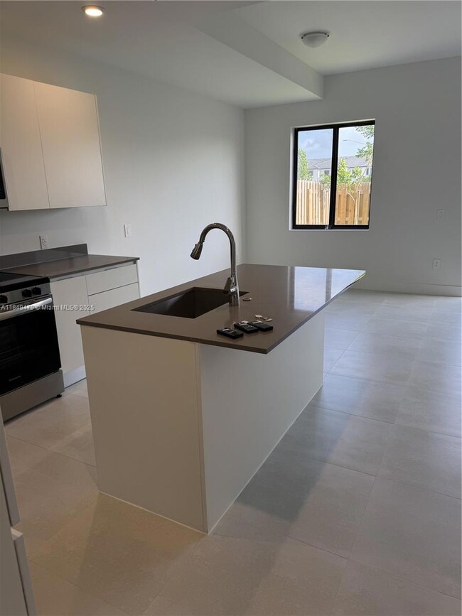 18963 SW 345th Terrace unit 18963, Homestead, FL 33034 - photo 3