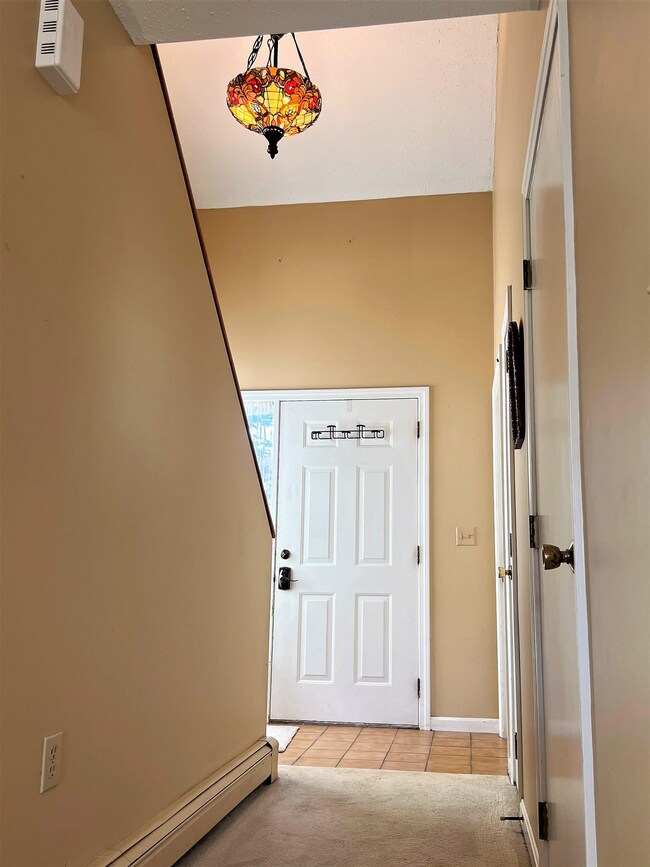 67 Indian Rock Rd, MerriMacK, NH 03054 - photo 5