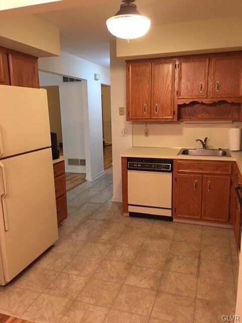 5635 Grace Ave, Bethlehem, PA 18017 - photo 7