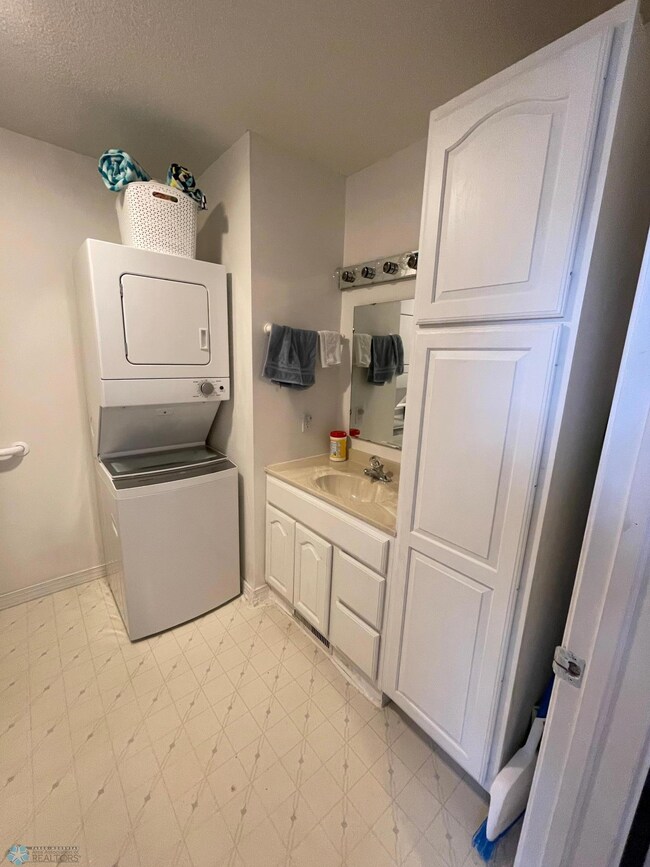 Main Floor Bathroom