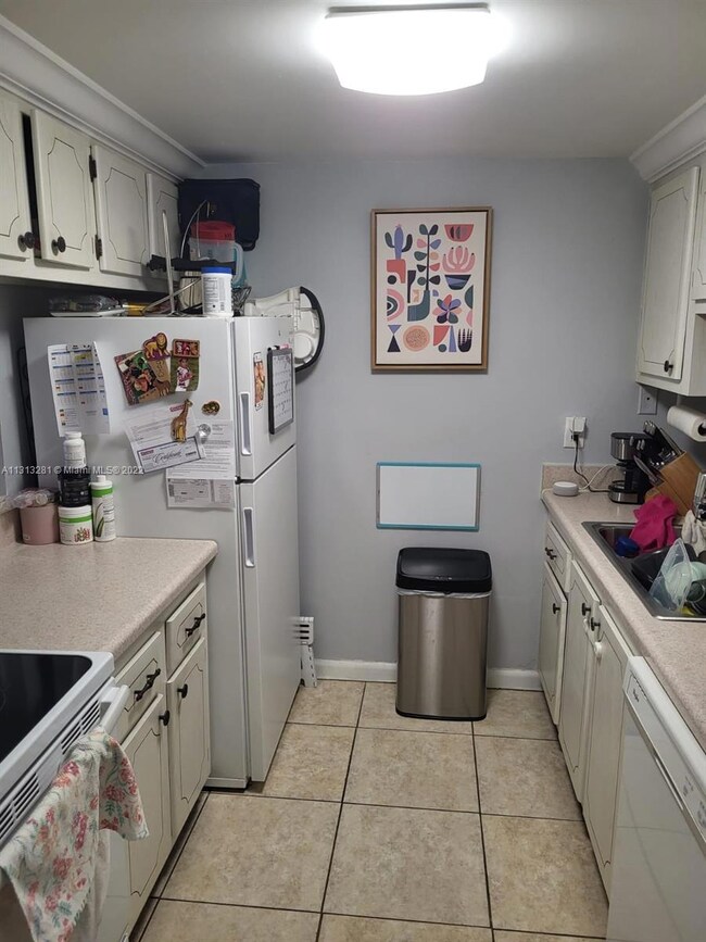 14221 N Kendall Dr unit 309C, Miami, FL 33186 - photo 6