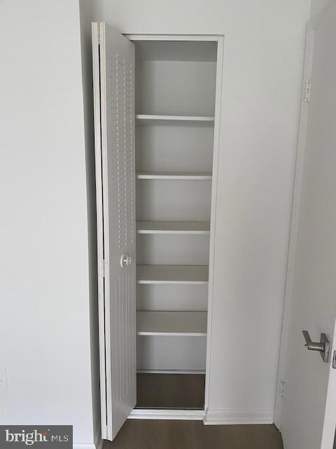 124 Roberts Ln unit 300, Alexandria, VA 22314 - photo 6