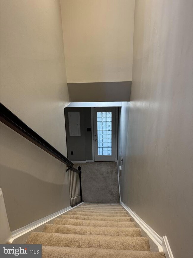 10035 Moxleys Ford Ln unit 1204, Bristow, VA 20136 - photo 7