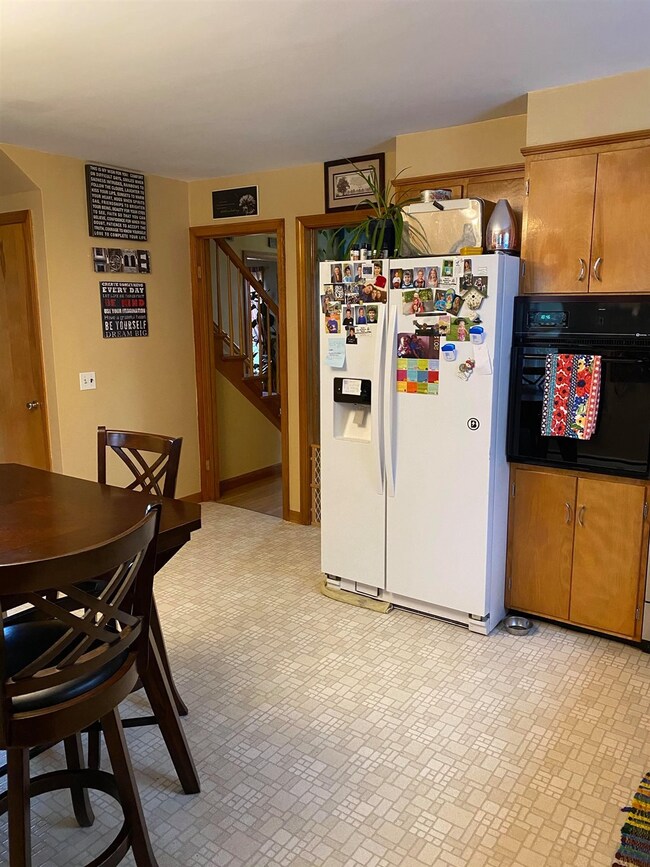 123 Longview Ave, Newport, VT 05855 - photo 6