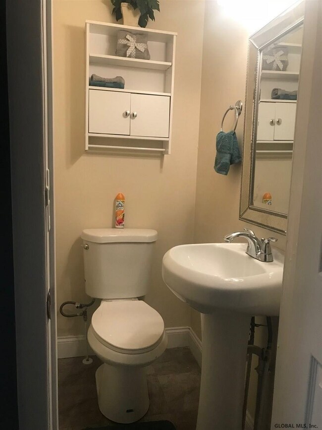 33 Southern Blvd, Albany, NY 12209 - photo 7