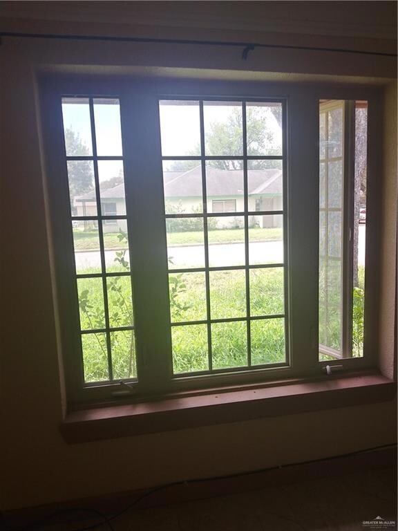 410 E 8th St, Weslaco, TX 78596 - photo 5