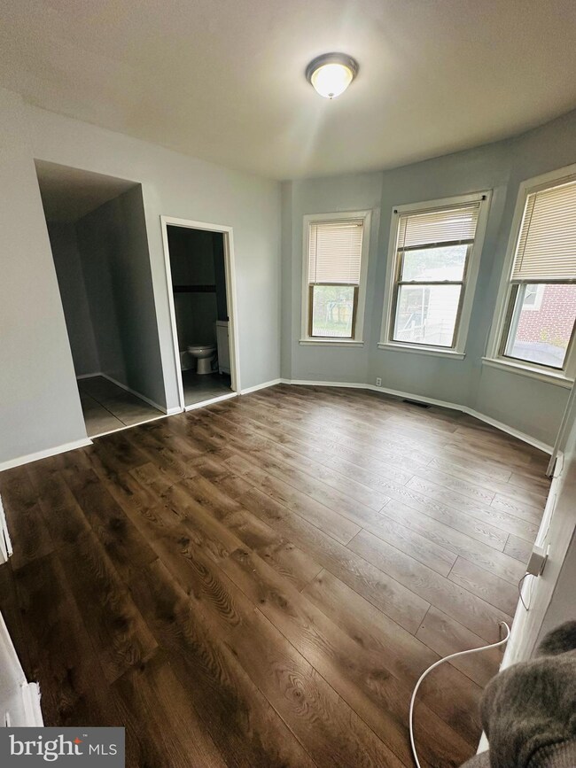 928 Pitman Ave unit 1, Darby, PA 19023 - photo 5