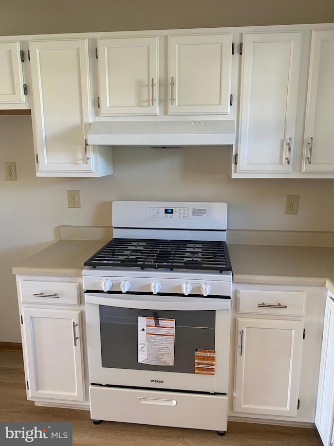 1052 Rebecca St, Carlisle, PA 17013 - photo 5