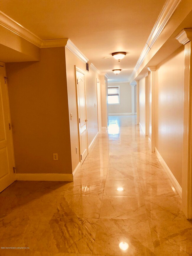 180 Greenleaf Ave unit 1, Staten Island, NY 10310 - photo 4