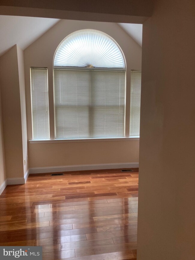 29 Grandview Dr, Warminster, PA 18974 - photo 2