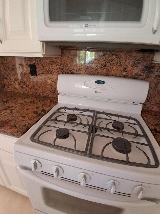 49305 Hwy 74 unit 110, Palm Desert, CA 92260 - photo 7