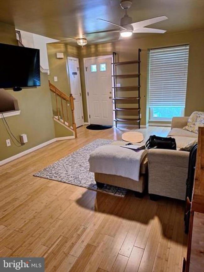 13010 Abner Ave, Woodbridge, VA 22192 - photo 3