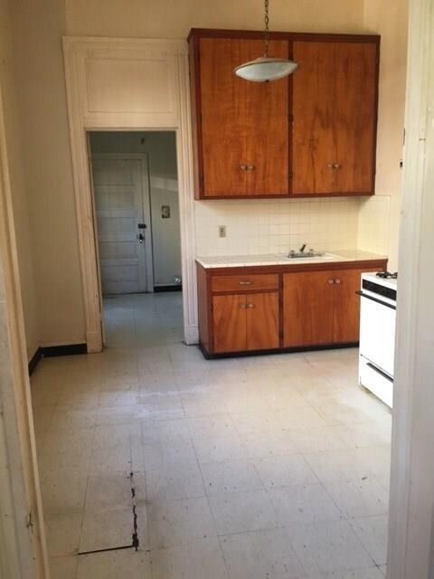 923 Dufossat St, New Orleans, LA 70115 - photo 4