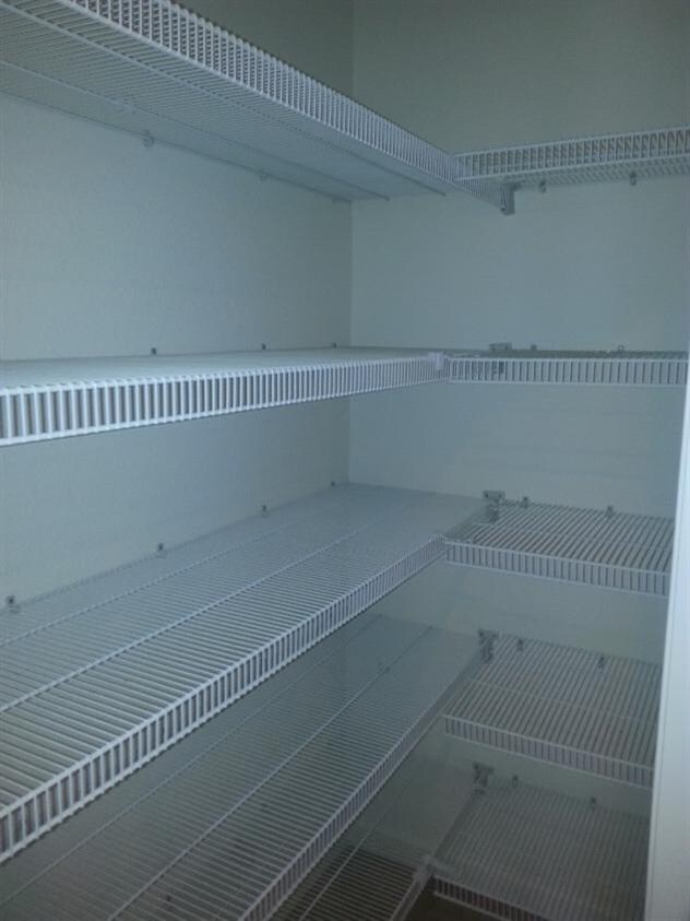 3136 N Mckelvey Ave, Fresno, CA 93727 - photo 7