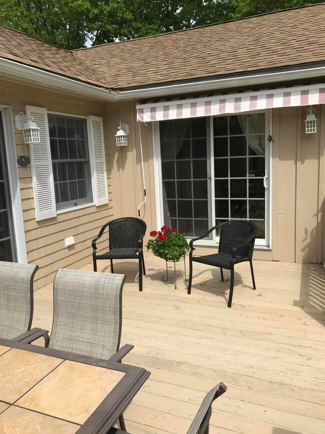 Slider entrance to living area