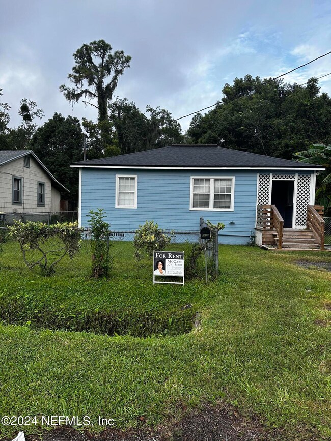 1290 Stimson St, Jacksonville, FL 32205 - photo 2