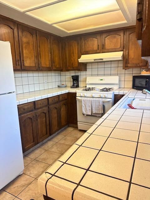 125C20C2-6E76-490D-808F-7E66AD3CDF0B (1)