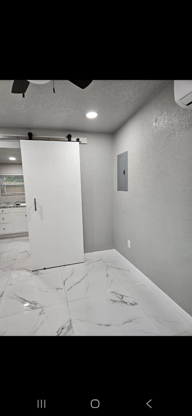 unlisted-address, Fort Lauderdale, FL 33311 - photo 3