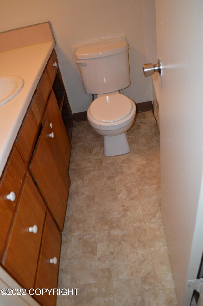 1462 W 26th Ave unit 27, Anchorage, AK 99503 - photo 2