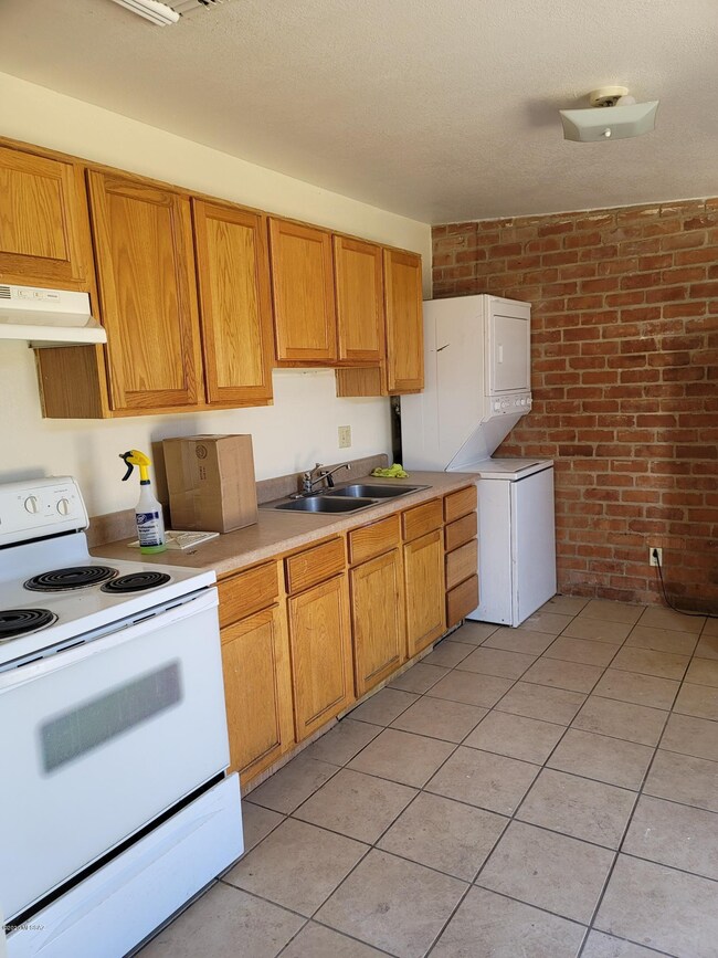 409 E Delano St, Tucson, AZ 85705 - photo 5