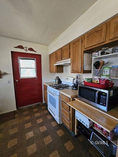 Kitchen area
