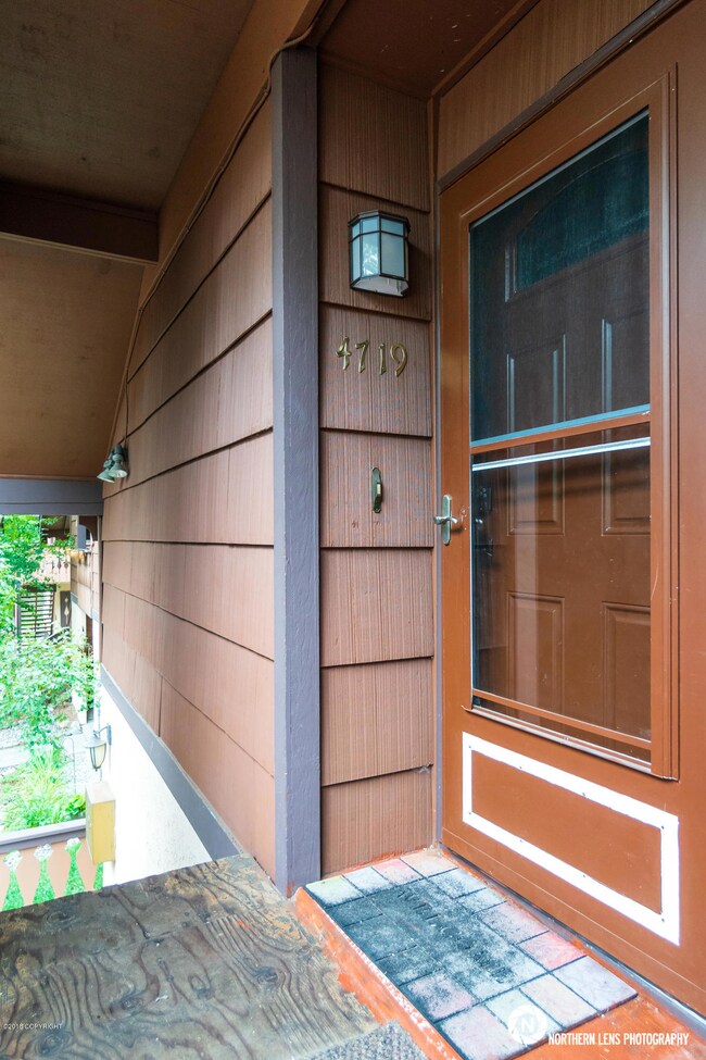 5_Entrance