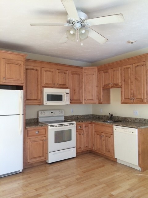 118 Carrington Ave, Woonsocket, RI 02895 - photo 6