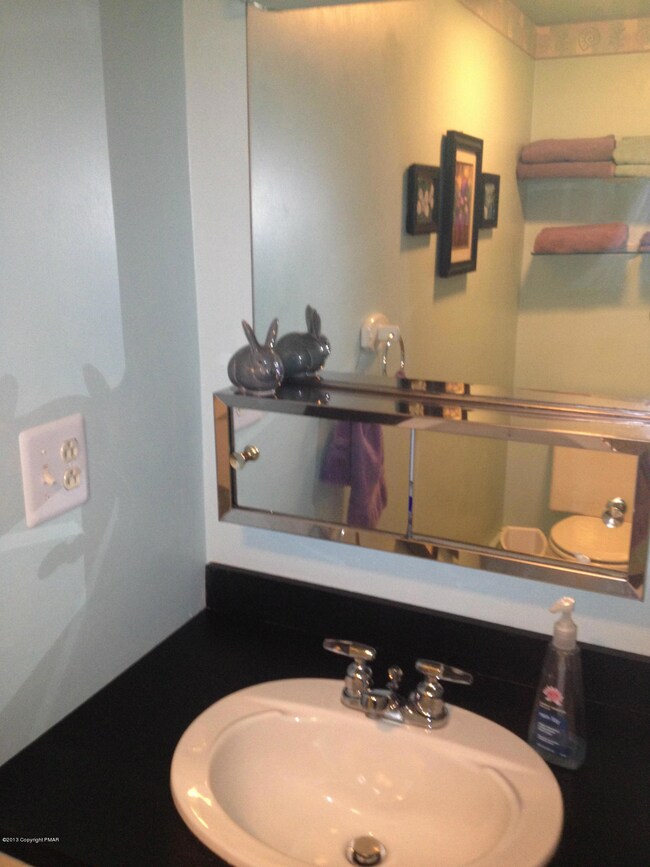 611 Shirley Ln, Dunmore, PA 18512 - photo 6