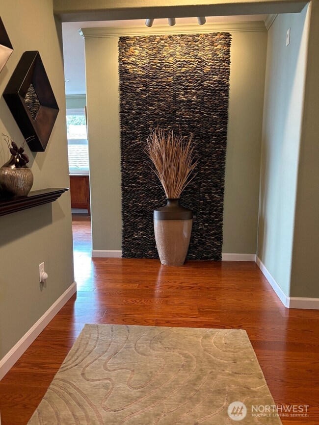 Entry on first level