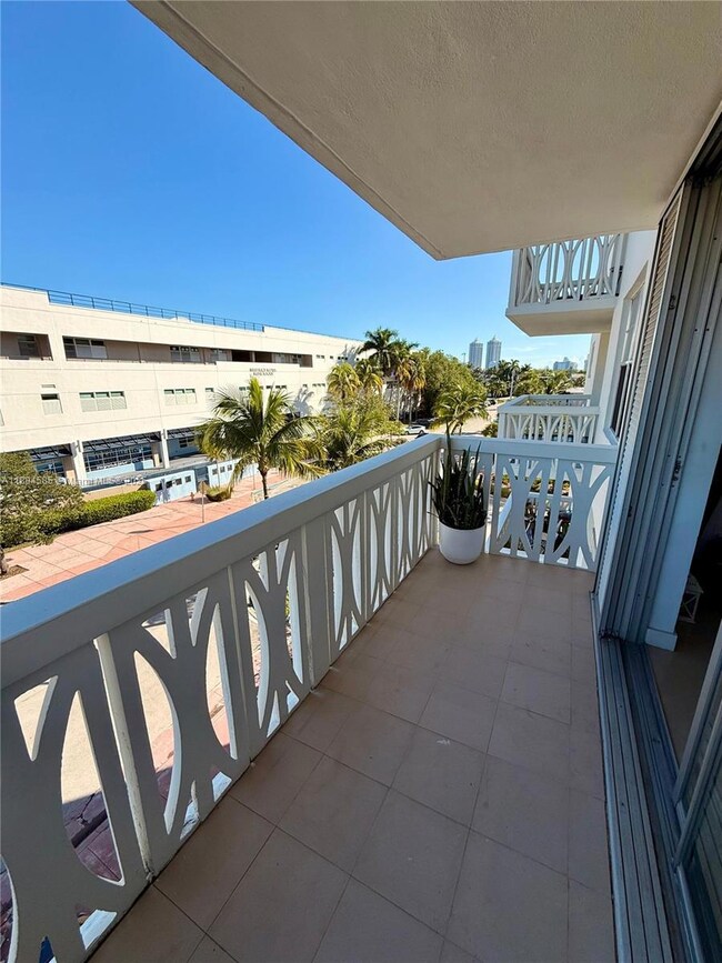 4142 N Jefferson Ave unit 4D, Miami Beach, FL 33140 - photo 4