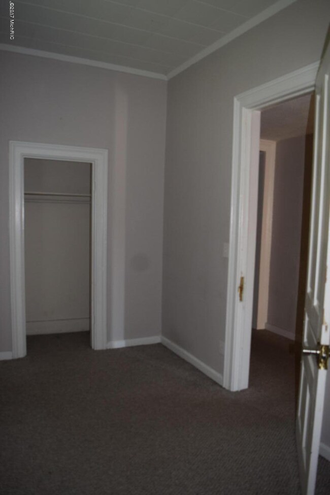 612 Osceola Ave unit 1, Big Rapids, MI 49307 - photo 6