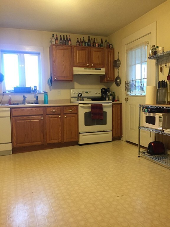 10 Doherty Place, Woburn, MA 01801 - photo 7