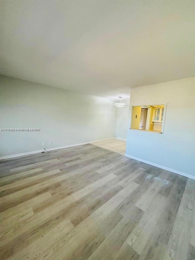 119 Salisbury E unit E, West Palm Beach, FL 33417 - photo 3